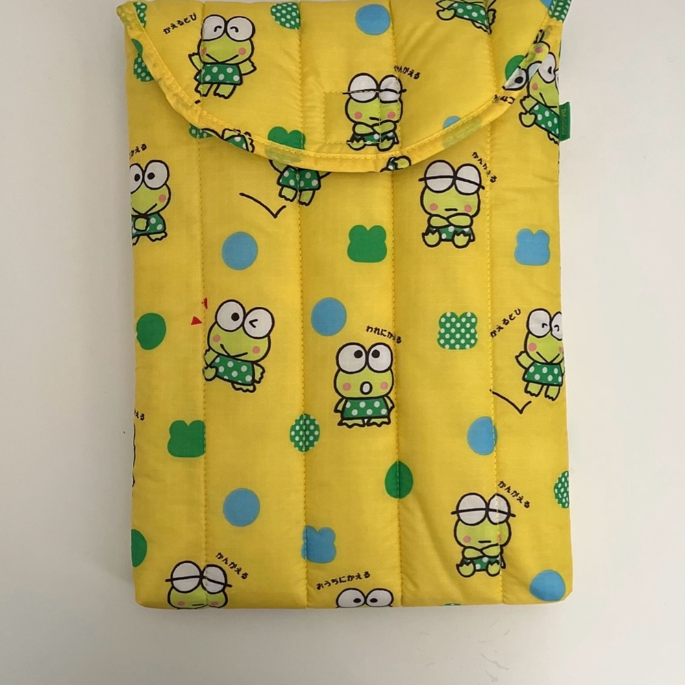 Baggu Sanrio laptop sleeve 13”